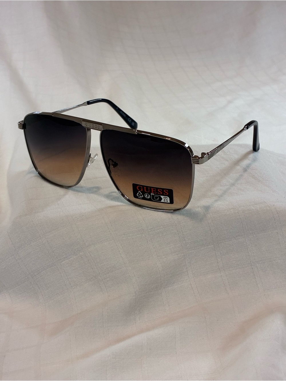 GUESS Men’s Silver Frame Sunglasses with Brown Gradient Lenses